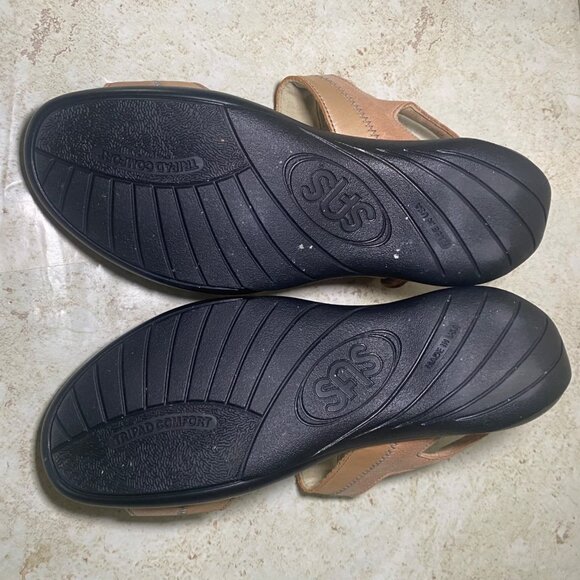 SAS Womens Tan Leather Sandals Adjustable Straps Black Sole Size 8N - Picture 7 of 7